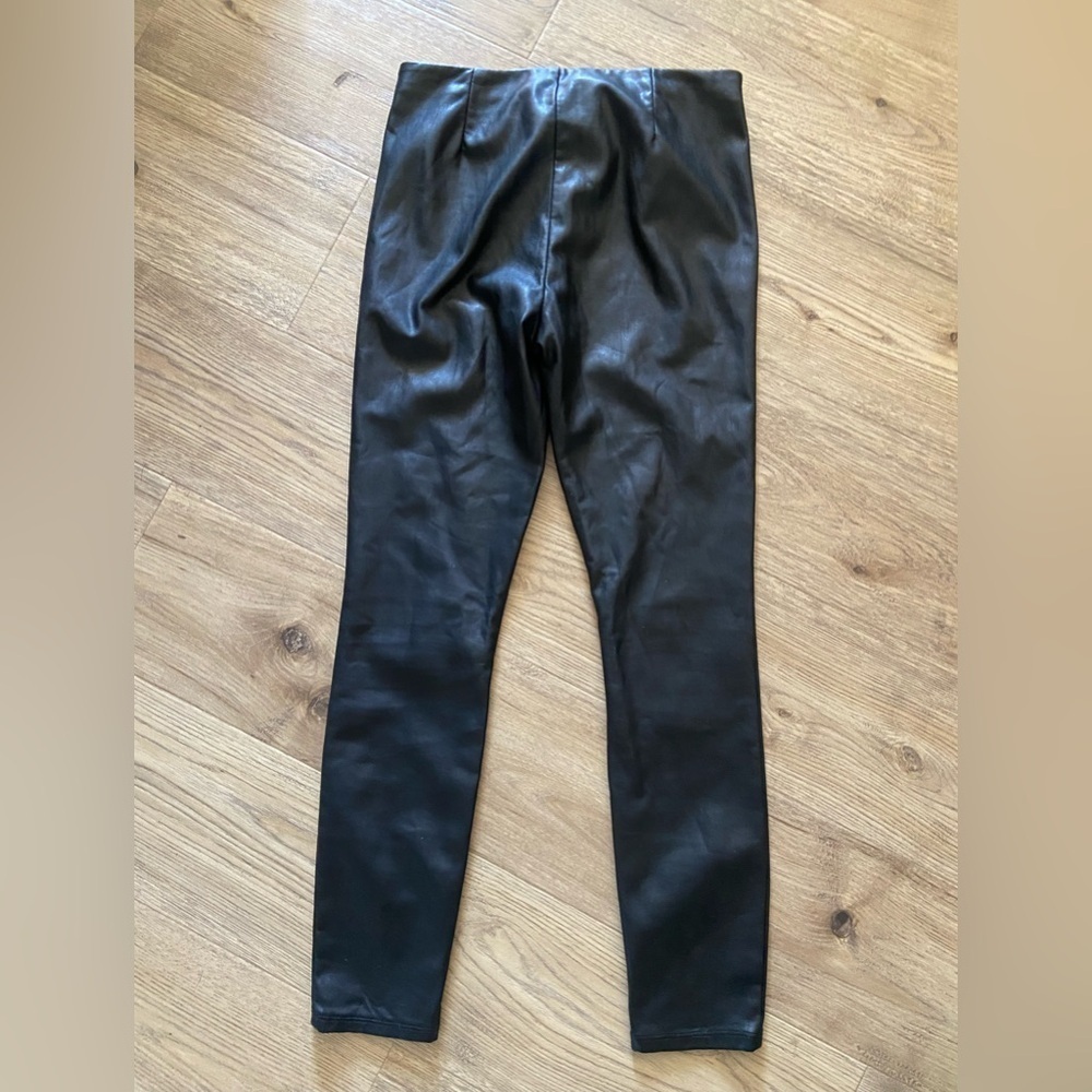 MOTHER Black Faux Leather High Waisted Seamless Looker Pants Size 28 - Picture 4 of 11